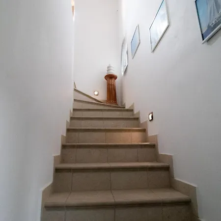 Kent Villa